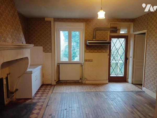 MAISON D'HABITATION AVEC JARDIN & DEPENDANCES