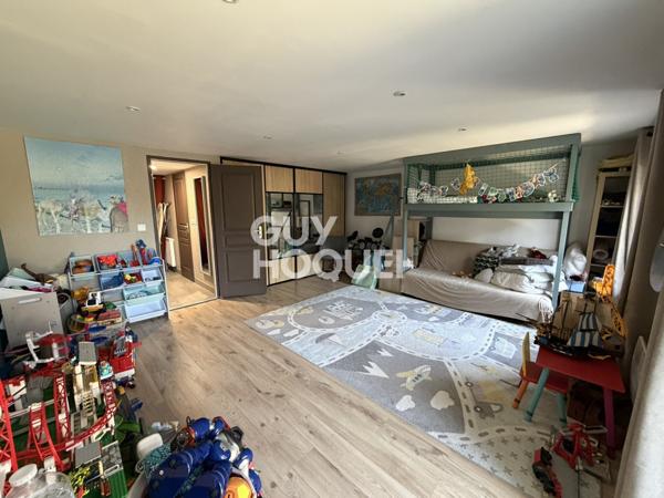 MAISON À VENDRE DE 5 PIÈCES DE 150,00 M²