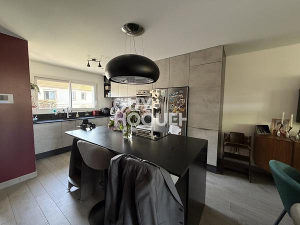 MAISON À VENDRE DE 5 PIÈCES DE 150,00 M²