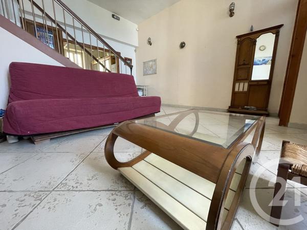 Maison à vendre  5 pièces - 146 m 2   MARSEILLE  - 13016