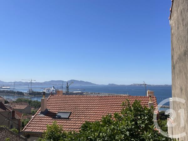 Maison à vendre  5 pièces - 146 m 2   MARSEILLE  - 13016