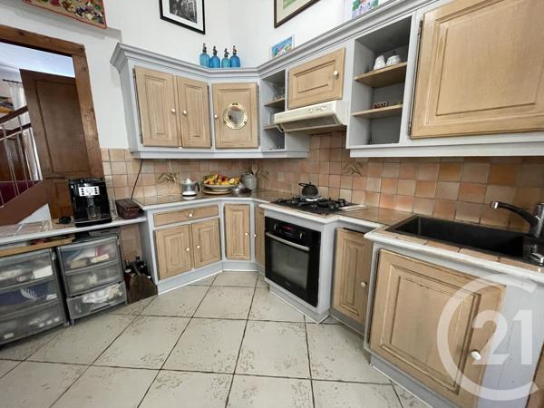 Maison à vendre  5 pièces - 146 m 2   MARSEILLE  - 13016