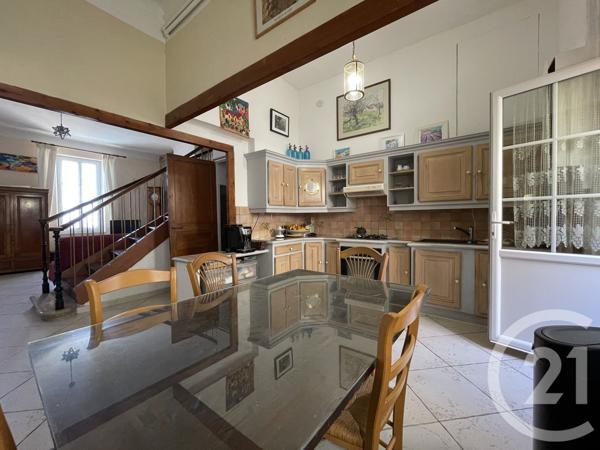 Maison à vendre  5 pièces - 146 m 2   MARSEILLE  - 13016