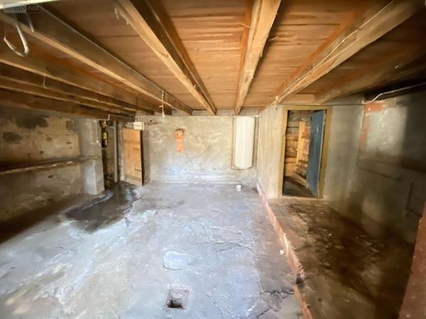 Maison à vendre à Saint-Santin-Cantalès dans le Cantal (15150), ref : 15061-41