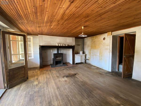 Maison à vendre à Saint-Santin-Cantalès dans le Cantal (15150), ref : 15061-41