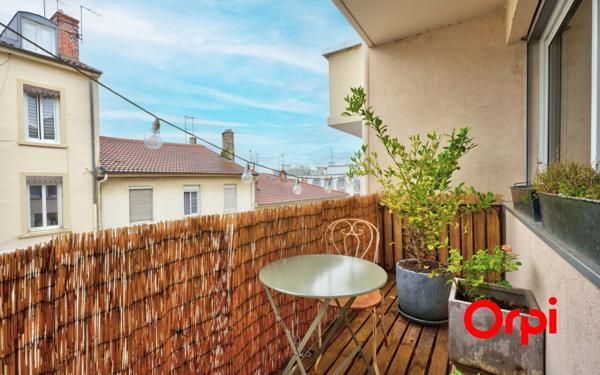 Appartement à vendre    4 pièces • 71,66 m2 Lyon 2