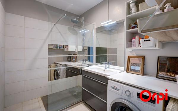 Appartement à vendre    4 pièces • 71,66 m2 Lyon 2