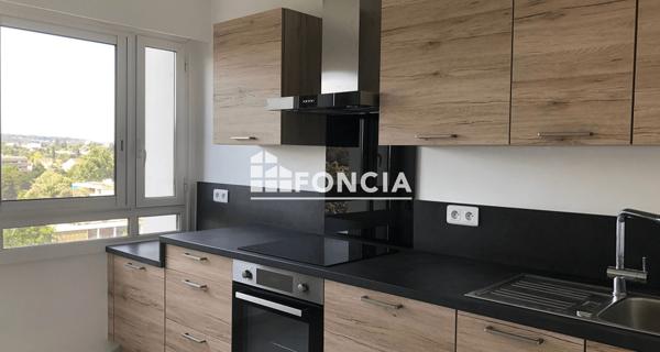 Location Appartement 4 pièces 76.3 m² - Verrières-le-buisson 91370