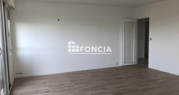 Location Appartement 4 pièces 76.3 m² - Verrières-le-buisson 91370