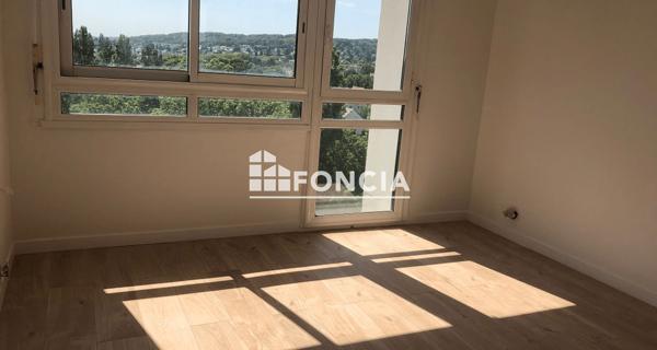Location Appartement 4 pièces 76.3 m² - Verrières-le-buisson 91370