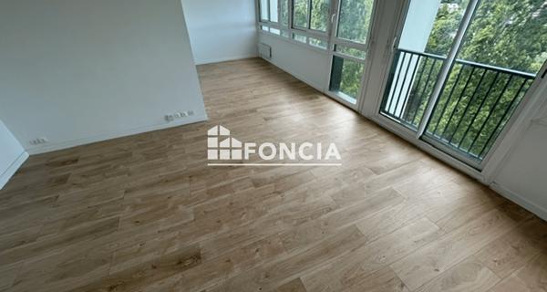 Location Appartement 4 pièces 76.3 m² - Verrières-le-buisson 91370