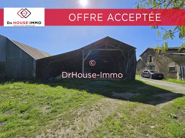 Bien immobilier à vendre de 831 m²