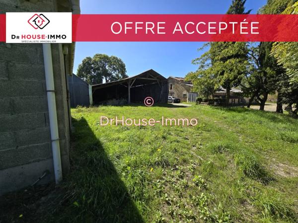 Bien immobilier à vendre de 831 m²