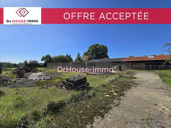 Bien immobilier à vendre de 831 m²
