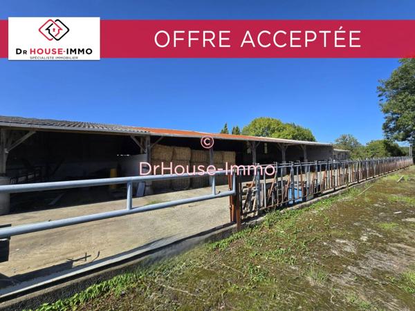 Bien immobilier à vendre de 831 m²