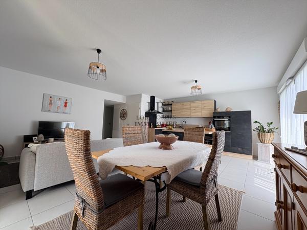 Appartement
         4 pièces
        - 93 m² Exclusivité 319 000 € *