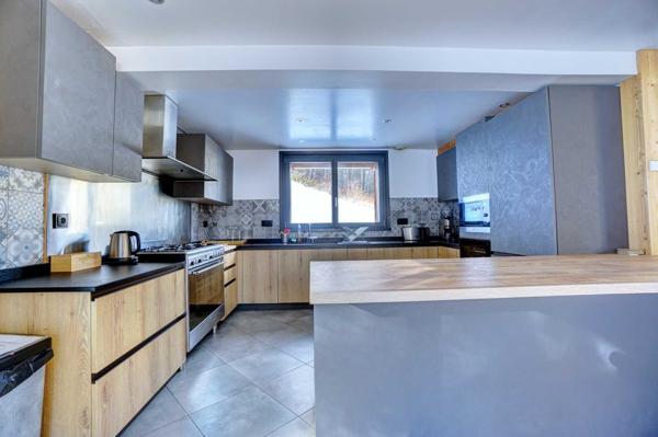 Maison à vendre  11 pièces - 280,73 m2 LES HOUCHES - 74