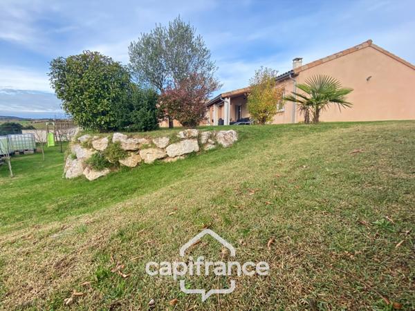 Rare à Etables: maison d'environ 100 m2, 3 chambres et son terrain paysagé de 1000 m2