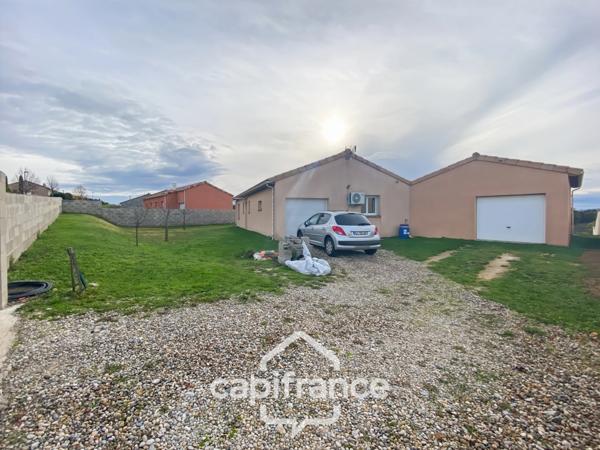 Rare à Etables: maison d'environ 100 m2, 3 chambres et son terrain paysagé de 1000 m2