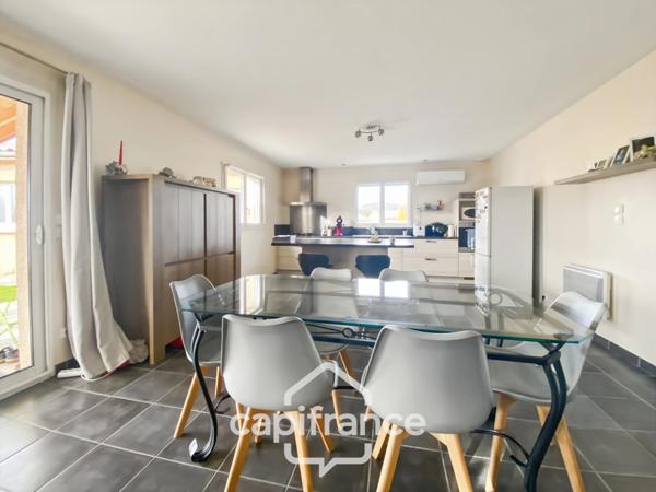 Rare à Etables: maison d'environ 100 m2, 3 chambres et son terrain paysagé de 1000 m2