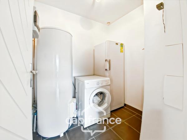 Rare à Etables: maison d'environ 100 m2, 3 chambres et son terrain paysagé de 1000 m2