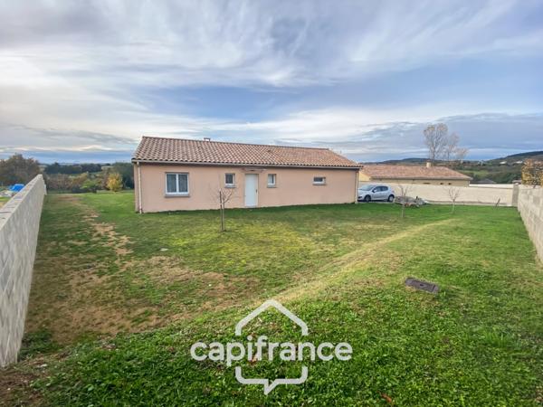 Rare à Etables: maison d'environ 100 m2, 3 chambres et son terrain paysagé de 1000 m2