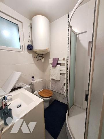 A VENDRE  QUIMPER CENTRE VILLE à 5 min à pied de la Cathédrale, charmant appartement de 27 m² s...