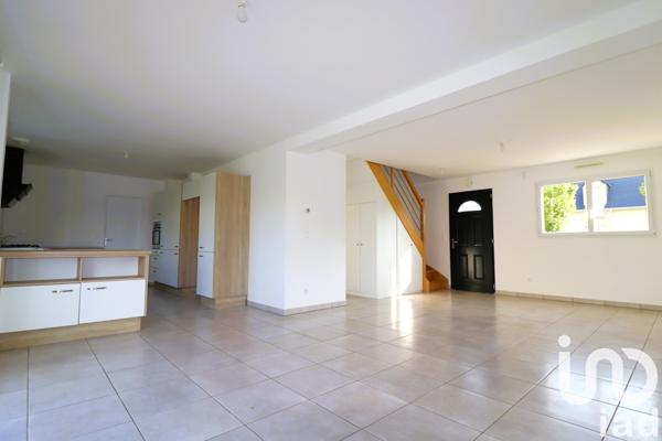 Maison à vendre 8 pièces 142 m² Guichainville