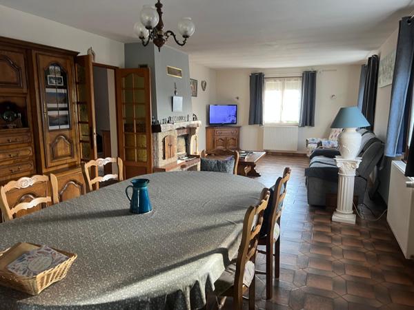 Maison de 164 m2 sur sous-sol, 4 chambres, terrain et dépendance