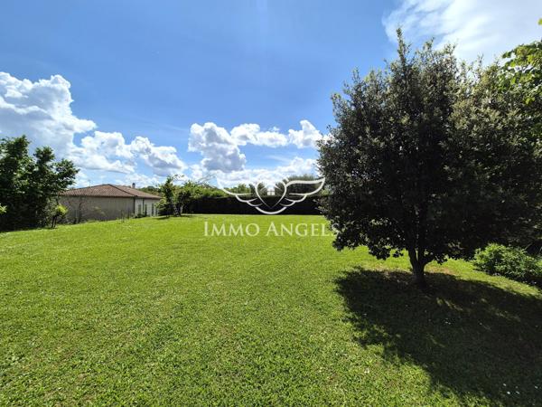 Maison 9 pièces 137m², dépendance 36m², piscine et pool house, sur terrain 2207m²