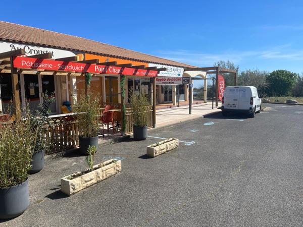 11430 GRUISSAN LOCAL COMMERCIAL ETAT NEUF CLIMATISE 2 BUREAUX
