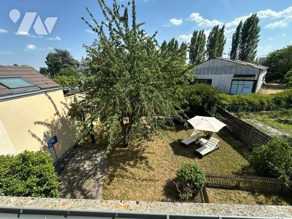 Maison de type 6 pièces, élevée sur un sous-sol totale, et édifiée sur un terrain de 420 m