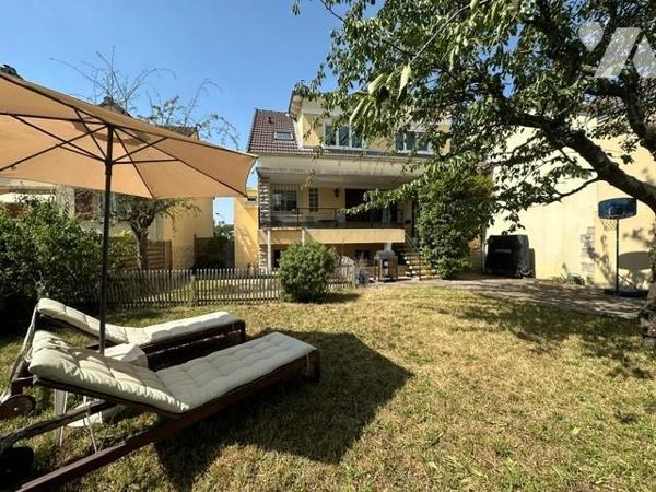 Maison de type 6 pièces, élevée sur un sous-sol totale, et édifiée sur un terrain de 420 m