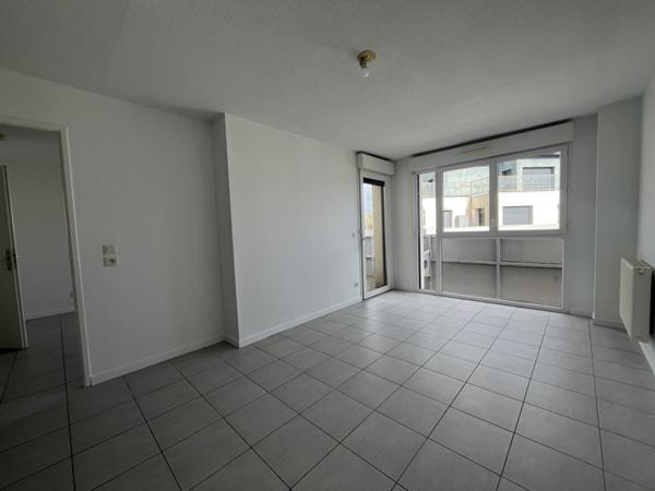 Appartement à vendre |  Cenon |  2 pièces | 40 m²