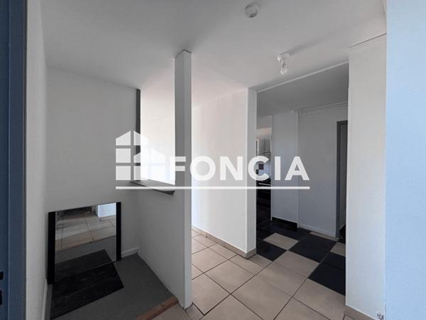 Location Appartement 3 pièces 65.39 m² - Agen 47000