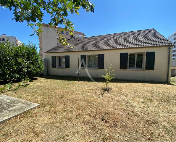 Maison de plain-pied Melun 4 pièce(s) 79 m2