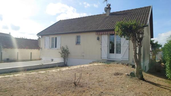 Pavillon sur sous sol surélevé