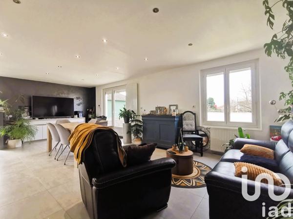 Maison 6 pièces de 133 m² à Les Villages Vovéens (28150)