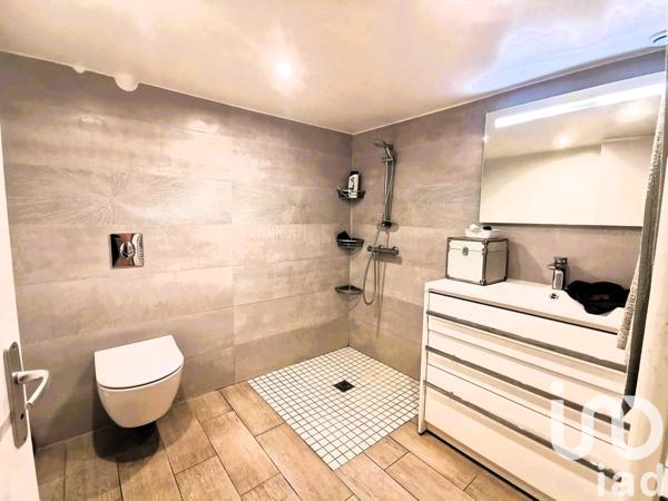 Maison 6 pièces de 133 m² à Les Villages Vovéens (28150)