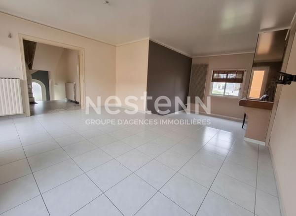 Maison familiale 4 chambres, sur sous-sol complet à Elven.