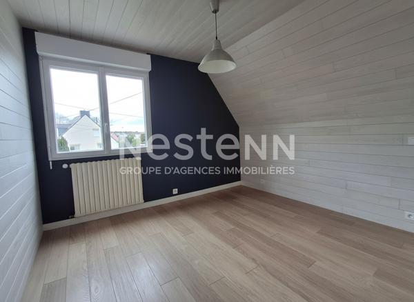 Maison familiale 4 chambres, sur sous-sol complet à Elven.