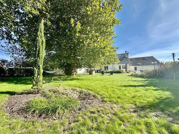 Maison coup de coeur à vendre à Chécy Maison avec garage, dépendance et carport