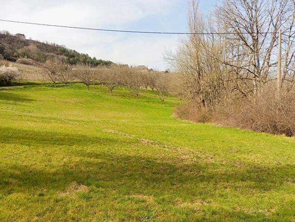 Vente                                                      Terrain
                        
                                         3430 m2                     à Nonards