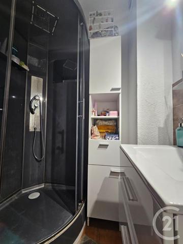 Appartement T2 à vendre  2 pièces - 23,60 m2 SIX FOURS LES PLAGES - 83