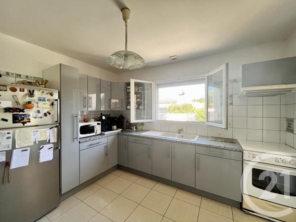 Maison à vendre  4 pièces - 90 m 2   ST GEORGES D OLERON  - 17