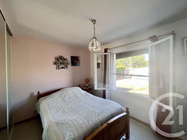 Maison à vendre  4 pièces - 90 m 2   ST GEORGES D OLERON  - 17