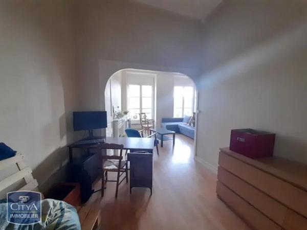 Appartement à louer 4 pièces 84.68m²