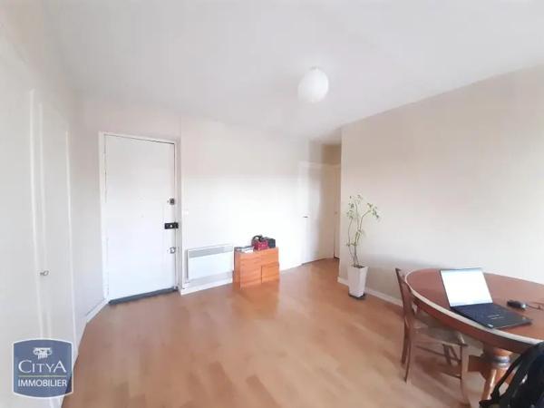 Appartement à louer 4 pièces 84.68m²