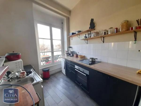 Appartement à louer 4 pièces 84.68m²