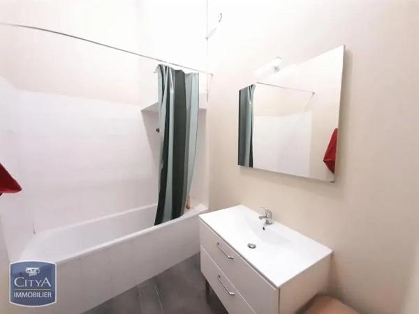 Appartement à louer 4 pièces 84.68m²